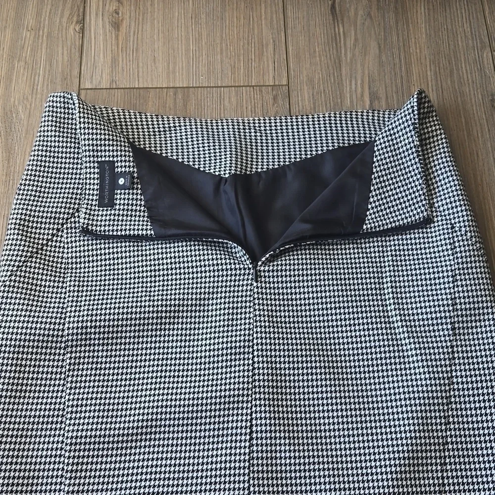 Worthington Houndstooth Pencil Skirt